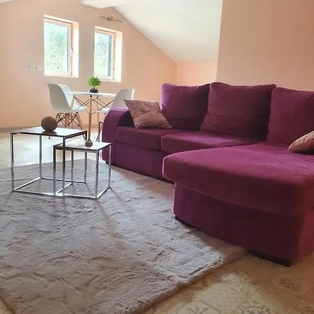 Apartamento Local - Casa Amarela *